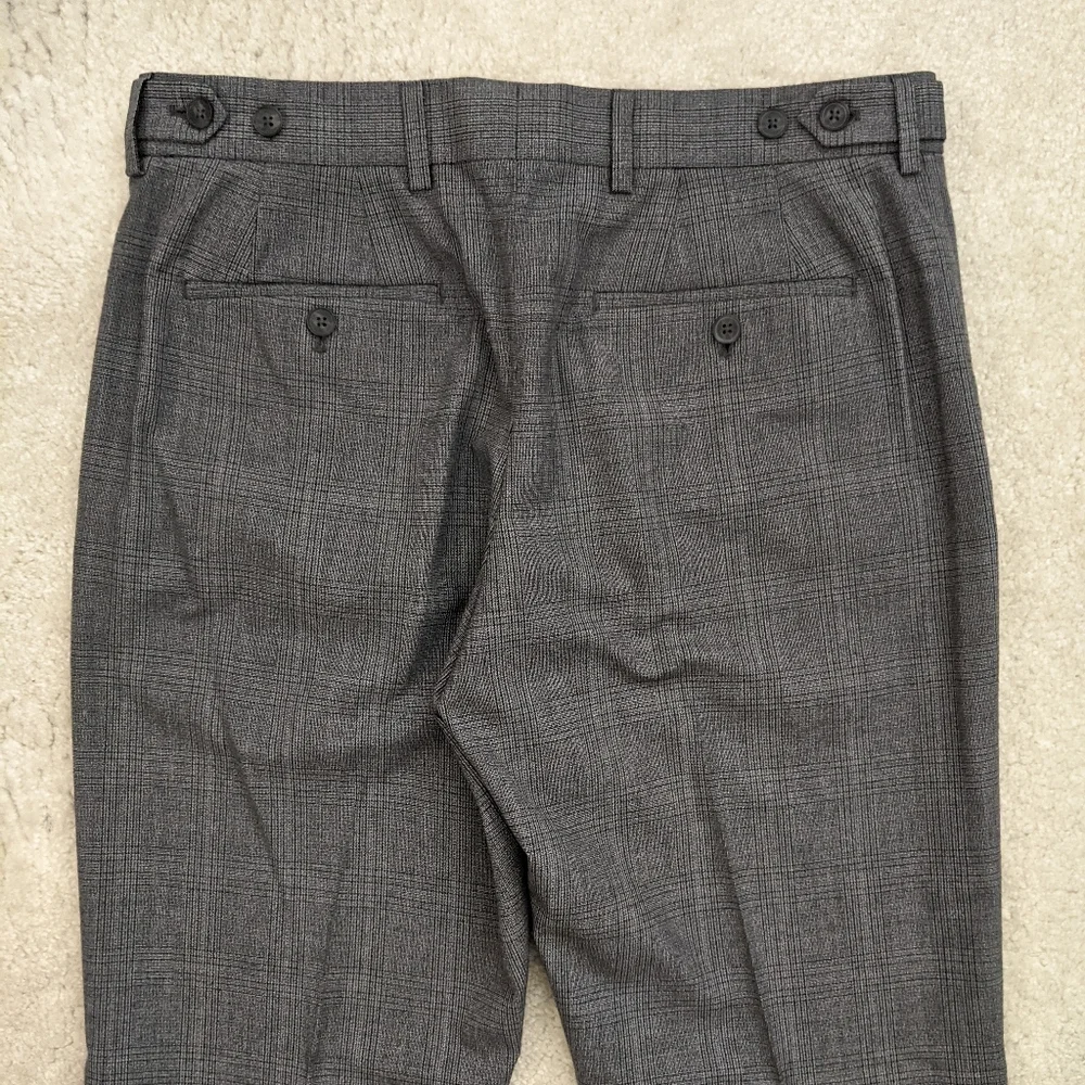 NWOT Express gray dress pants 32W x 32L